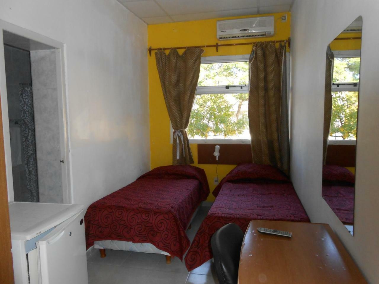 Hotel 25 De Mayo Фрей Бентос Екстериор снимка