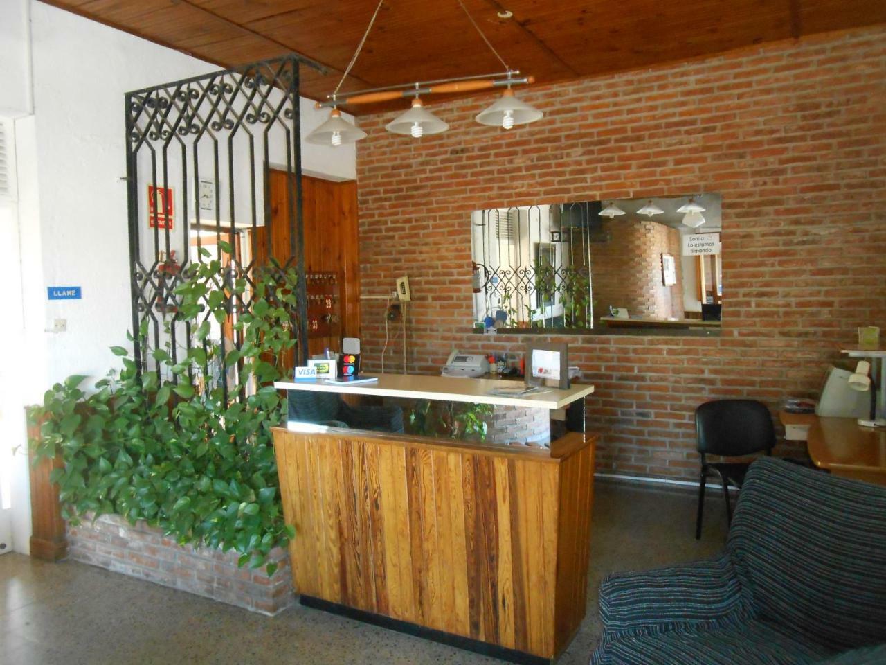 Hotel 25 De Mayo Фрей Бентос Екстериор снимка